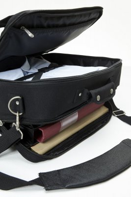 derby, of, swede, datorväska, overnighter, business, line, hästmärke, häst, dator, väska, profil, möteväska, 2, liter, mått, 44x