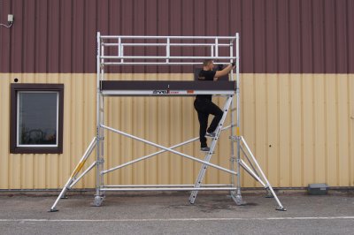 Svelt, rullställning, stallning, se, tillab, yrkesbutik, västerås, aluminium, stabil, lätt, privat, hemma, proffs, köpa, hyra,